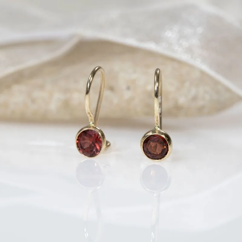 14K Yellow Gold Oval Red Garnet 4mm Dangle Earrings