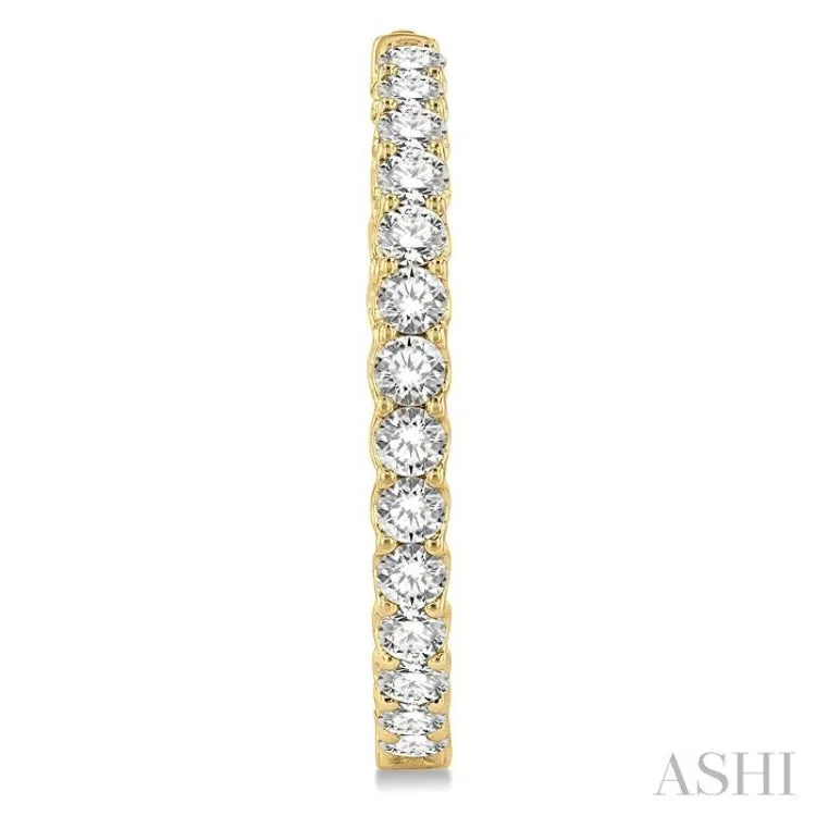 6 Ctw Round Cut Diamond In-Out Hoop Earring in 14K Yellow Gold