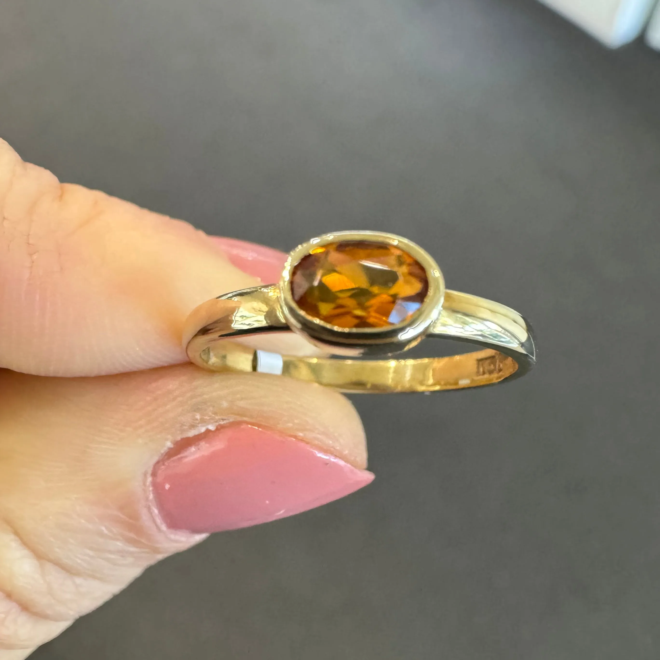 9ct Yellow Gold Oval Citrine Ring