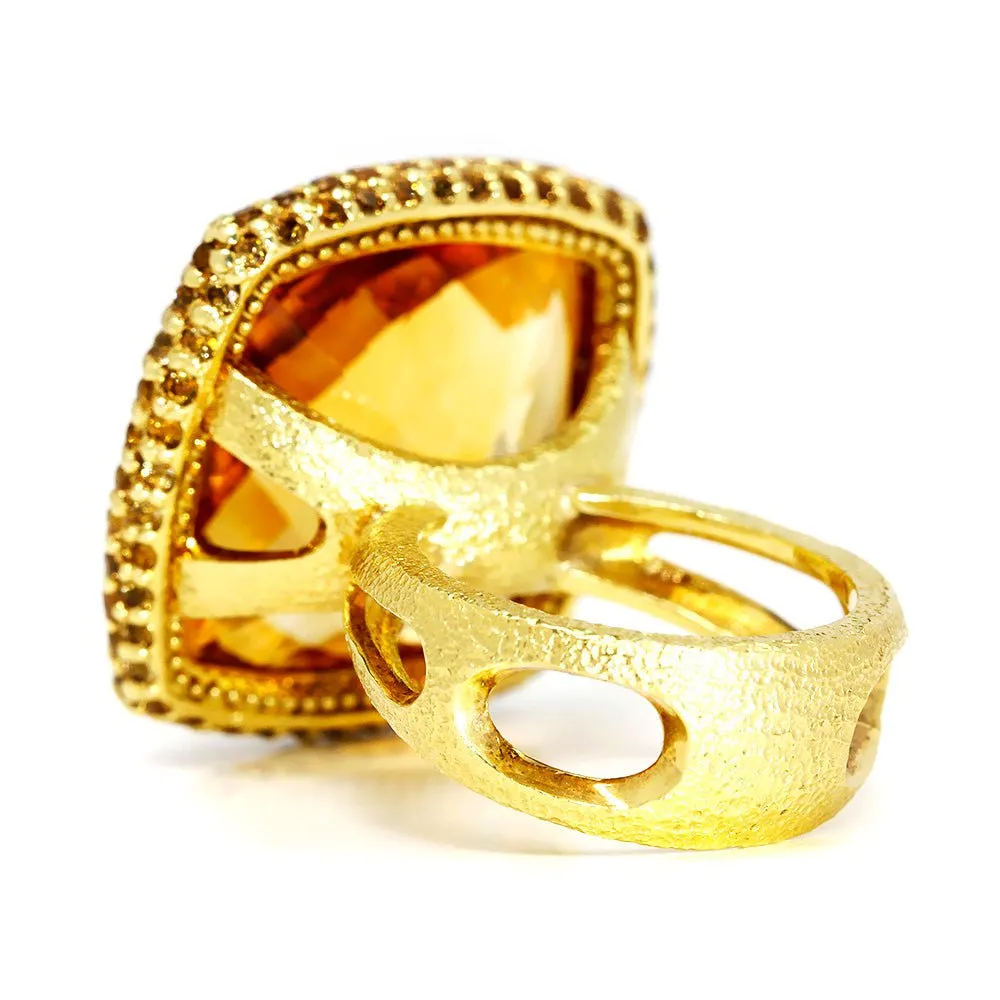 Alex Soldier Honey Citrine Textured Royal Ring 18K