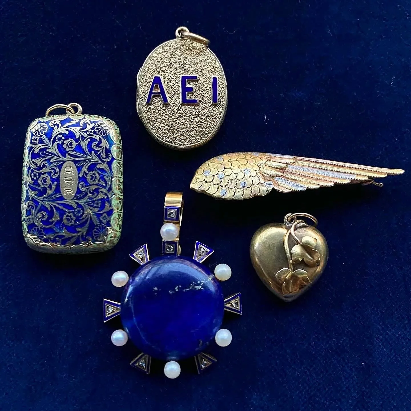 Antique 18k with "Forget Me Not" Enamel Vinaigrette Pendant