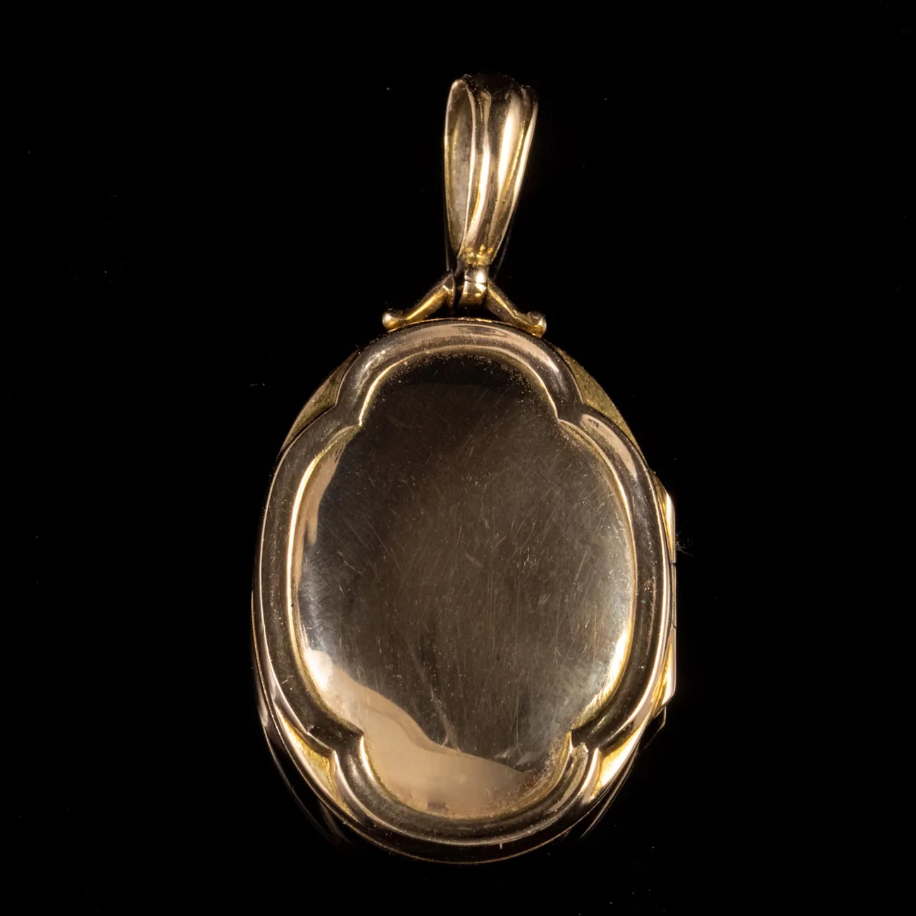 Antique Edwardian 9ct Gold Locket Henry Matthews Dated 1914