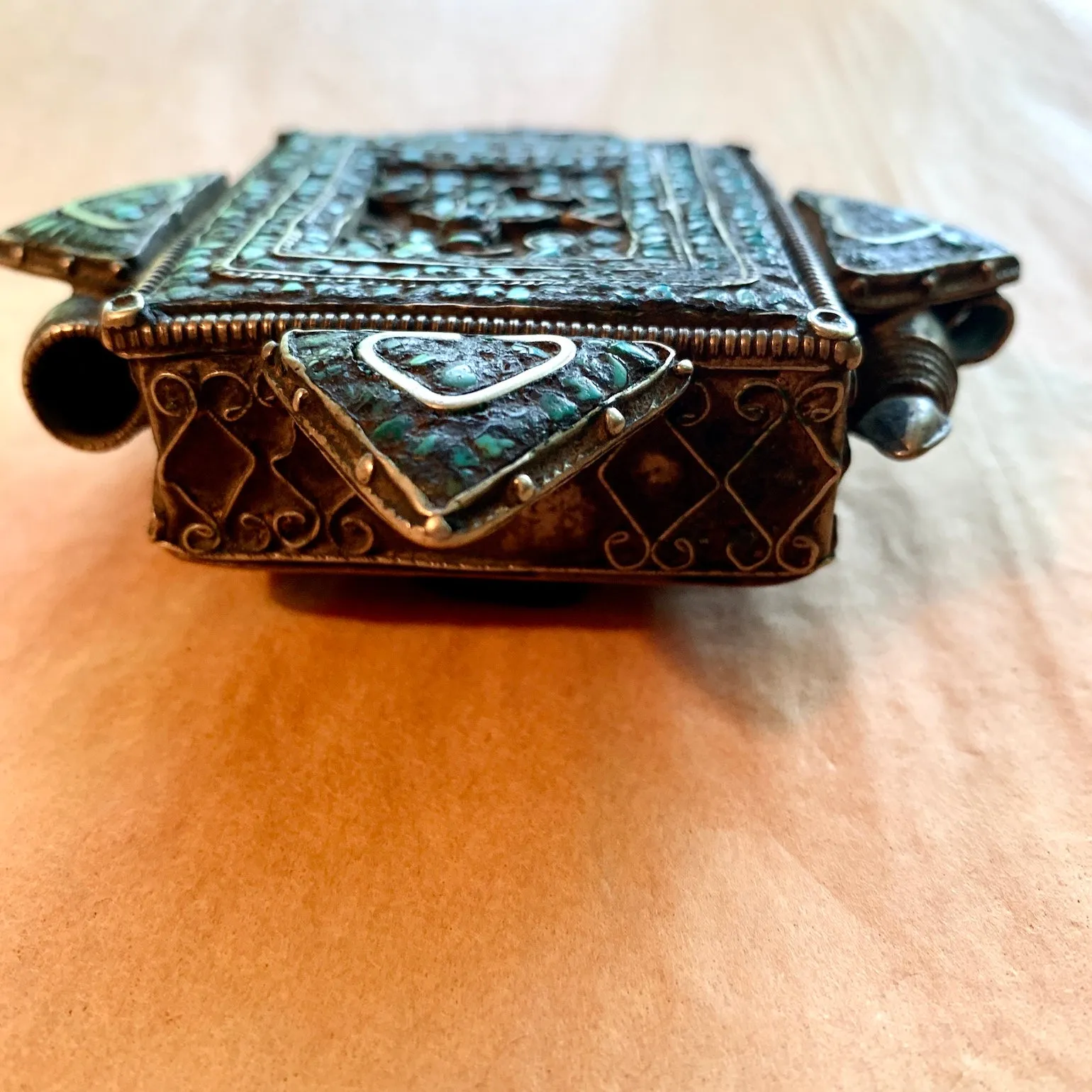 Antique Tibetan Gao Pendant