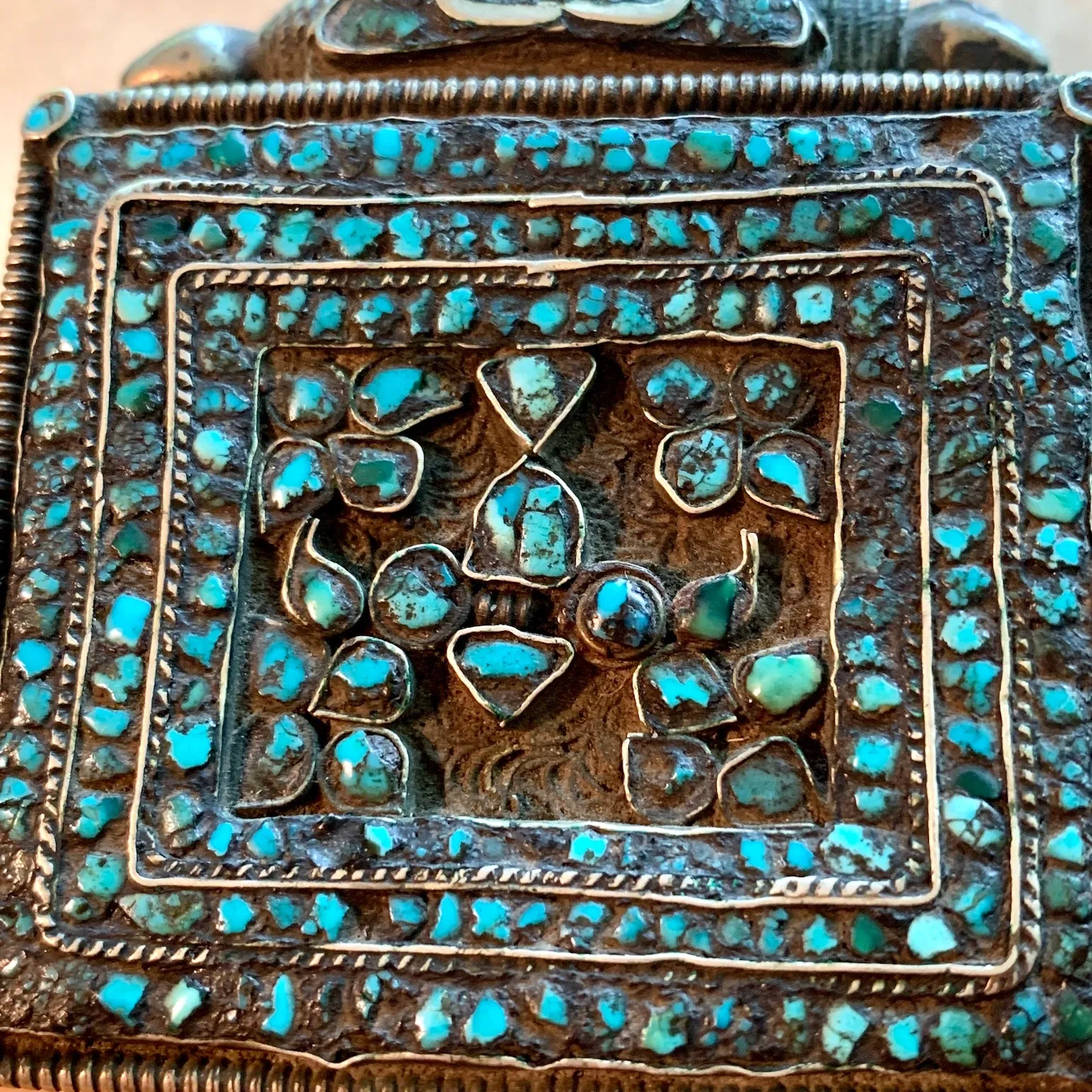 Antique Tibetan Gao Pendant