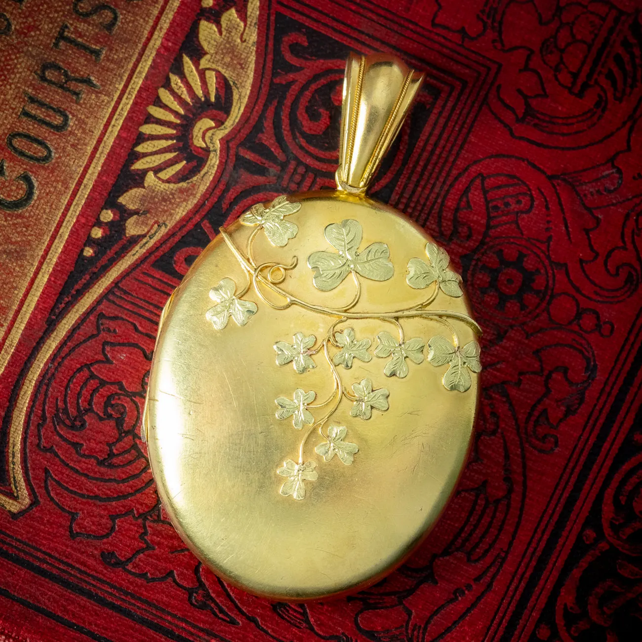 Antique Victorian 18ct Gold Shamrock Locket