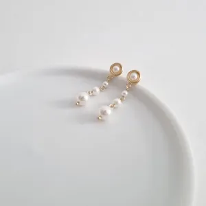 Aurielia Pearl Earrings / Austrian Pearl