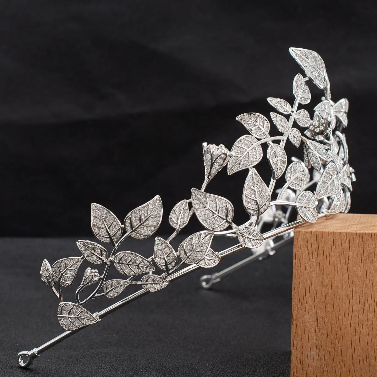 Big Cubic Zircon Leaves Tiara for Wedding, Bridal Royal Diadem Head Jewelry CH10331