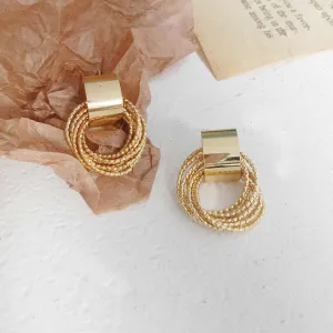 Chic Gold Hoop Earrings for Women | 18K Yellow Gold Plate | Twisted Design