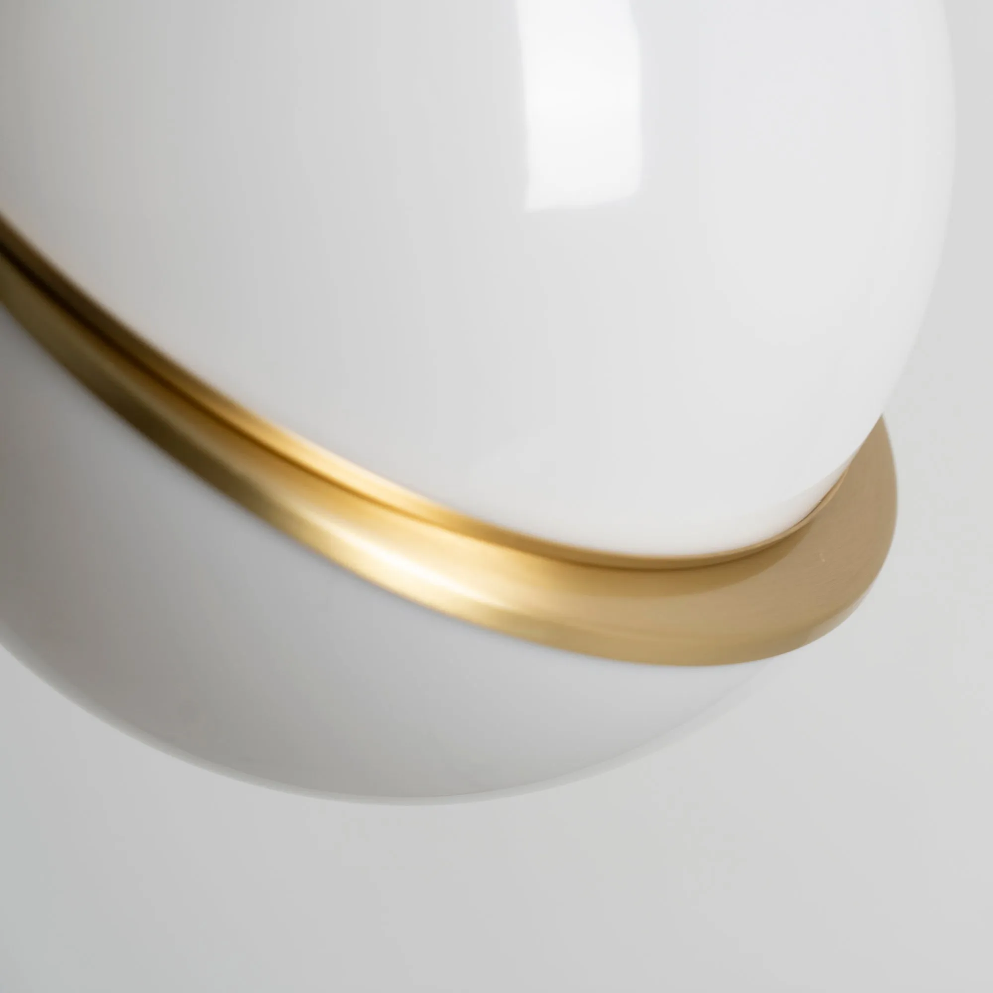 Crescent Pendant Lamp