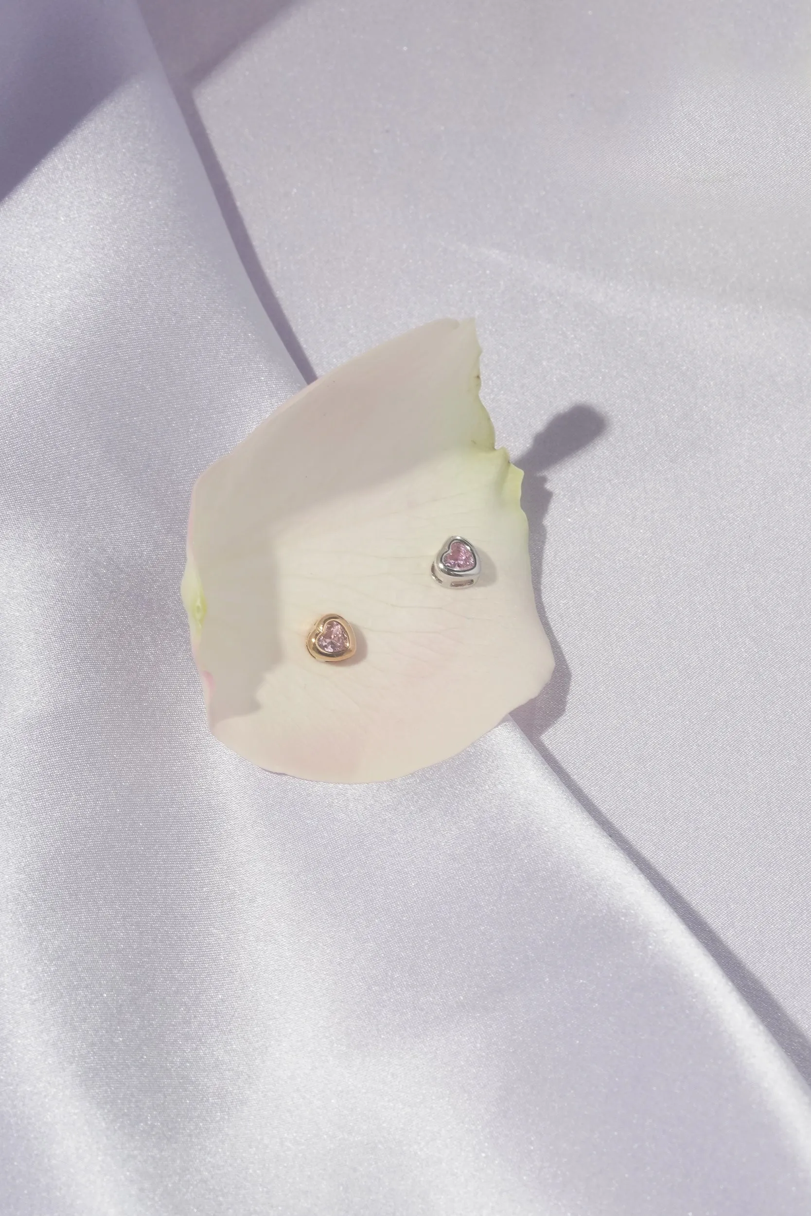 Heart Bezel Stud (Single)