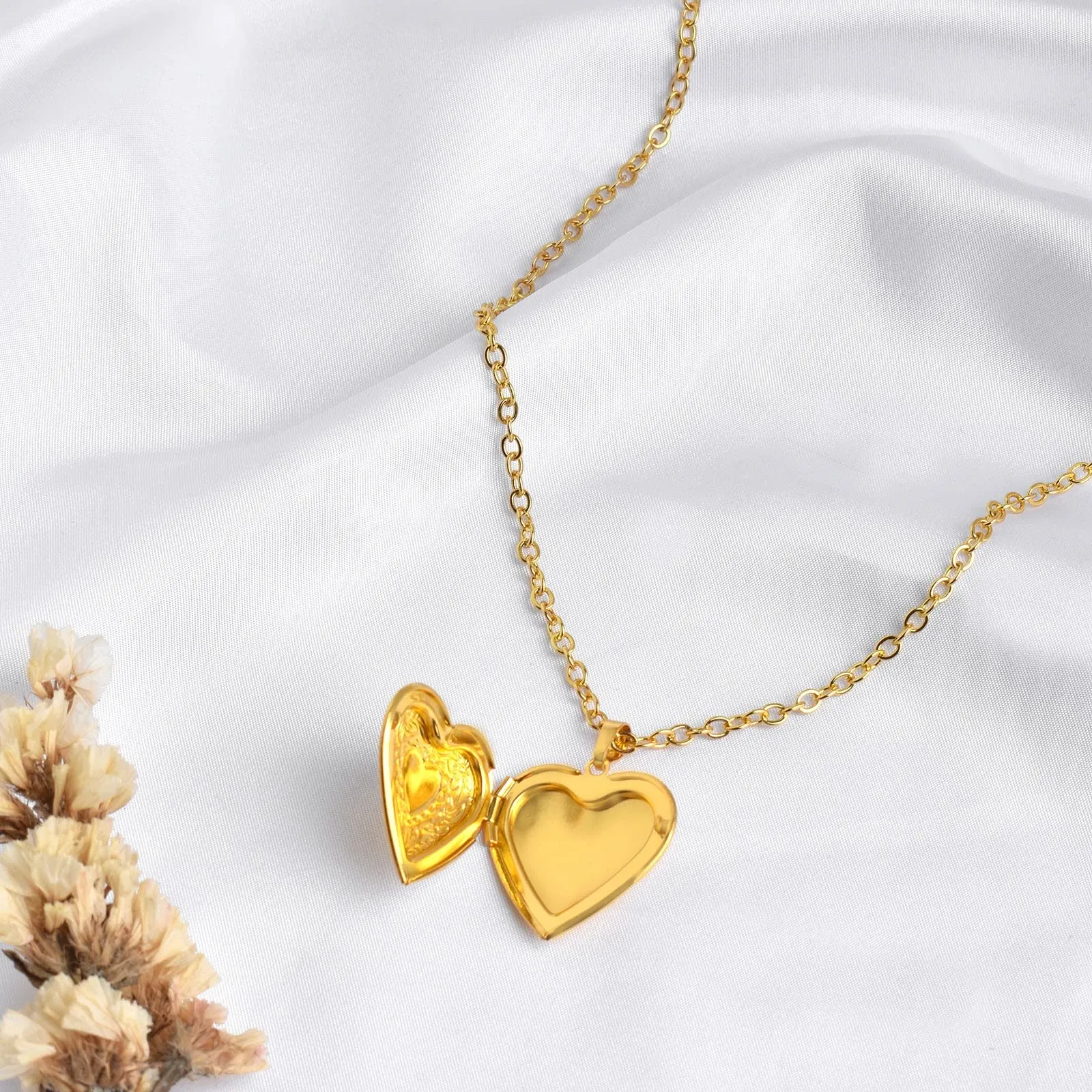 Joker & Witch Hazey Gold Heart Necklace