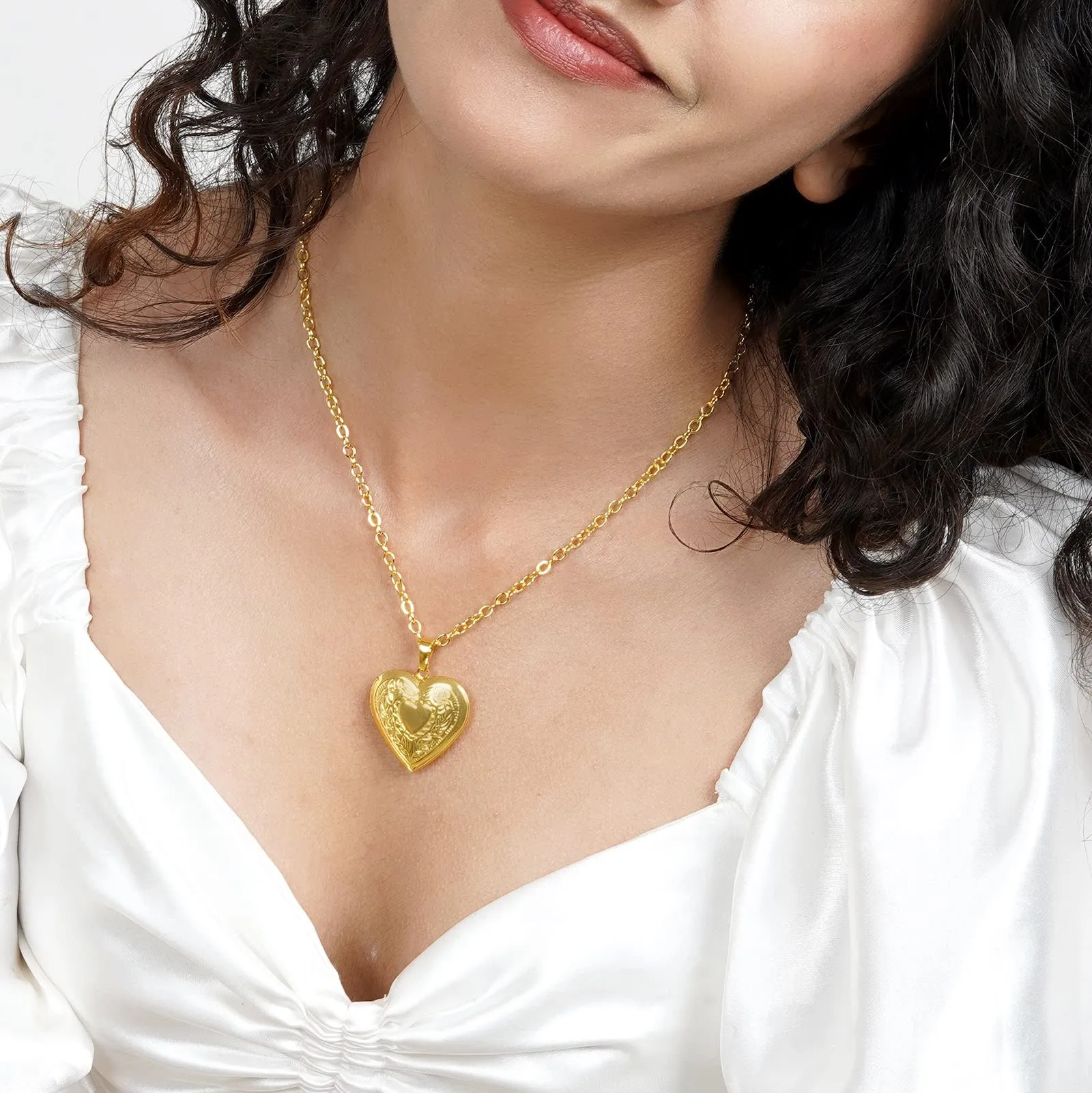 Joker & Witch Hazey Gold Heart Necklace