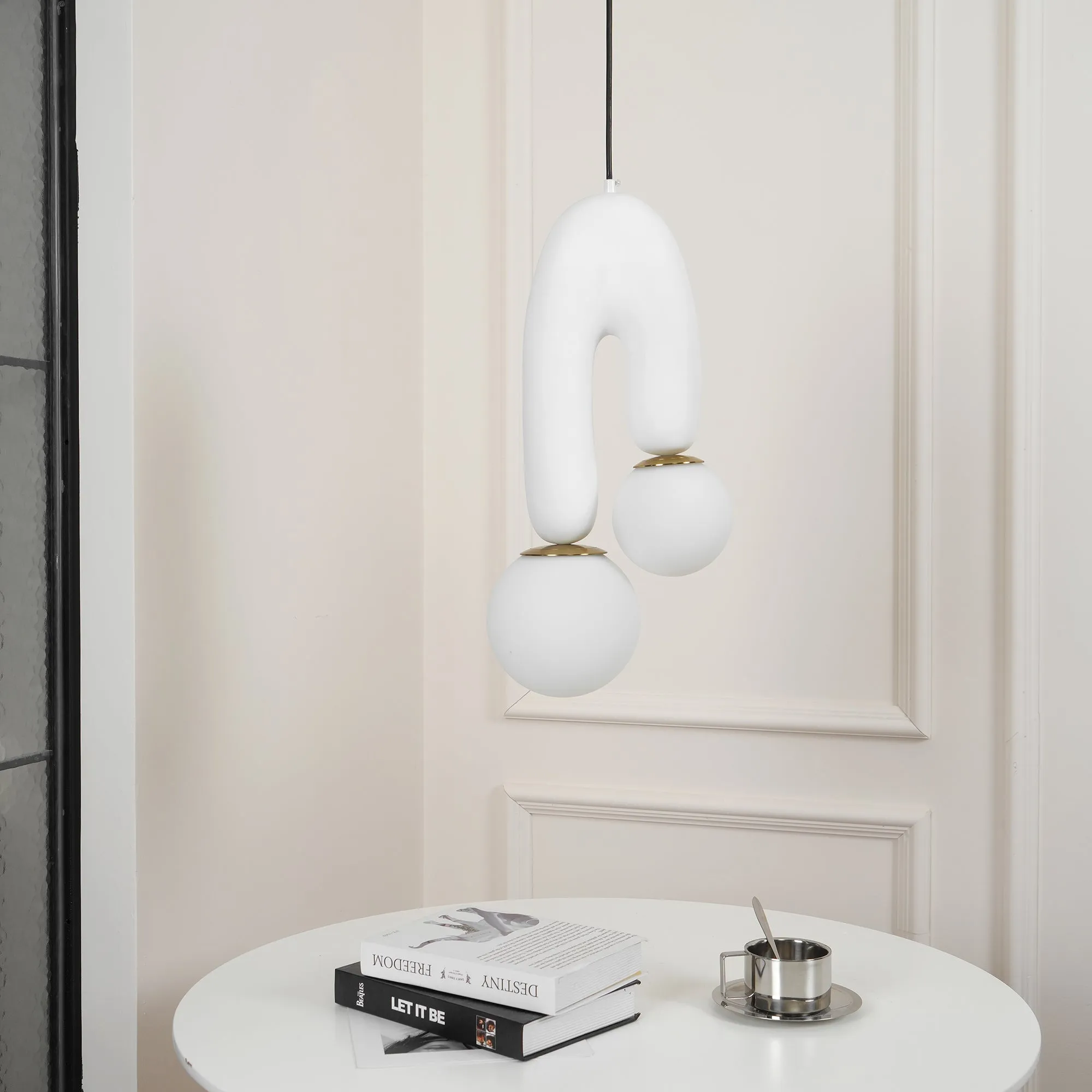 Oo Smooth Pendant Light