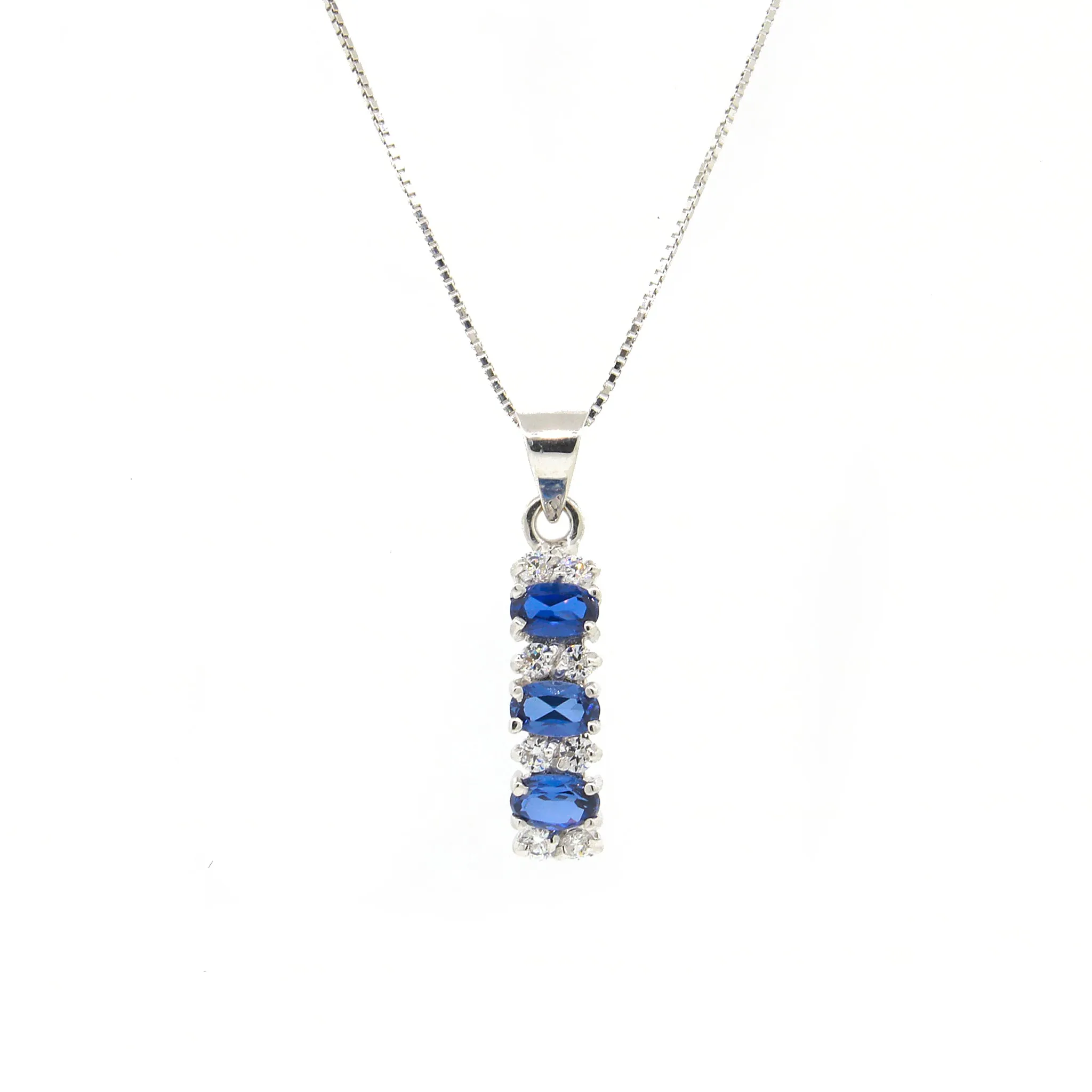 Sapphire & Diamond Bar Pendant Necklace in 18 kt Gold