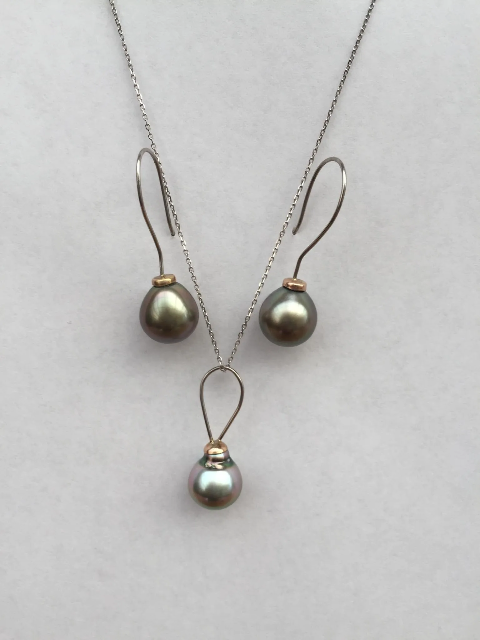 Tahitian Pearl Earrings